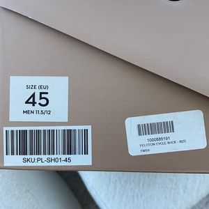 Men’s peloton brand new shoes with clips. Never worn. Size 45 men’s.